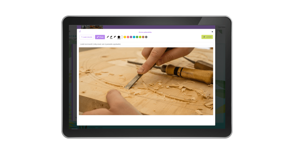Valokuva puun työstövaiheesta palautteenantonäkymässä.